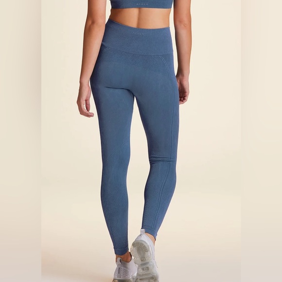 Alala Flow Seamless Leggings Size Medium - Picture 2 of 5